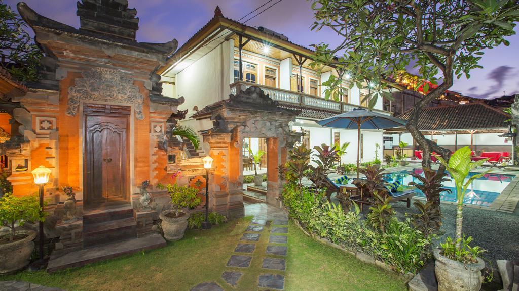 Surya Tropical Kuta Hotel Кута Екстериор снимка