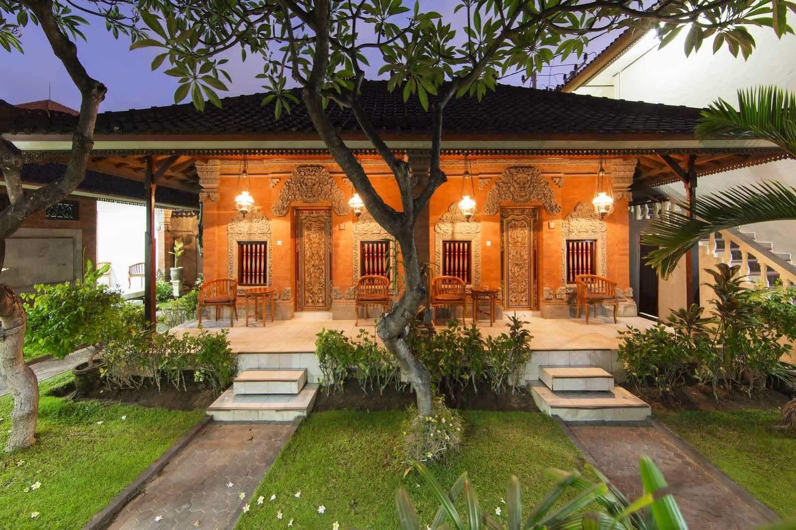 Surya Tropical Kuta Hotel Кута Екстериор снимка